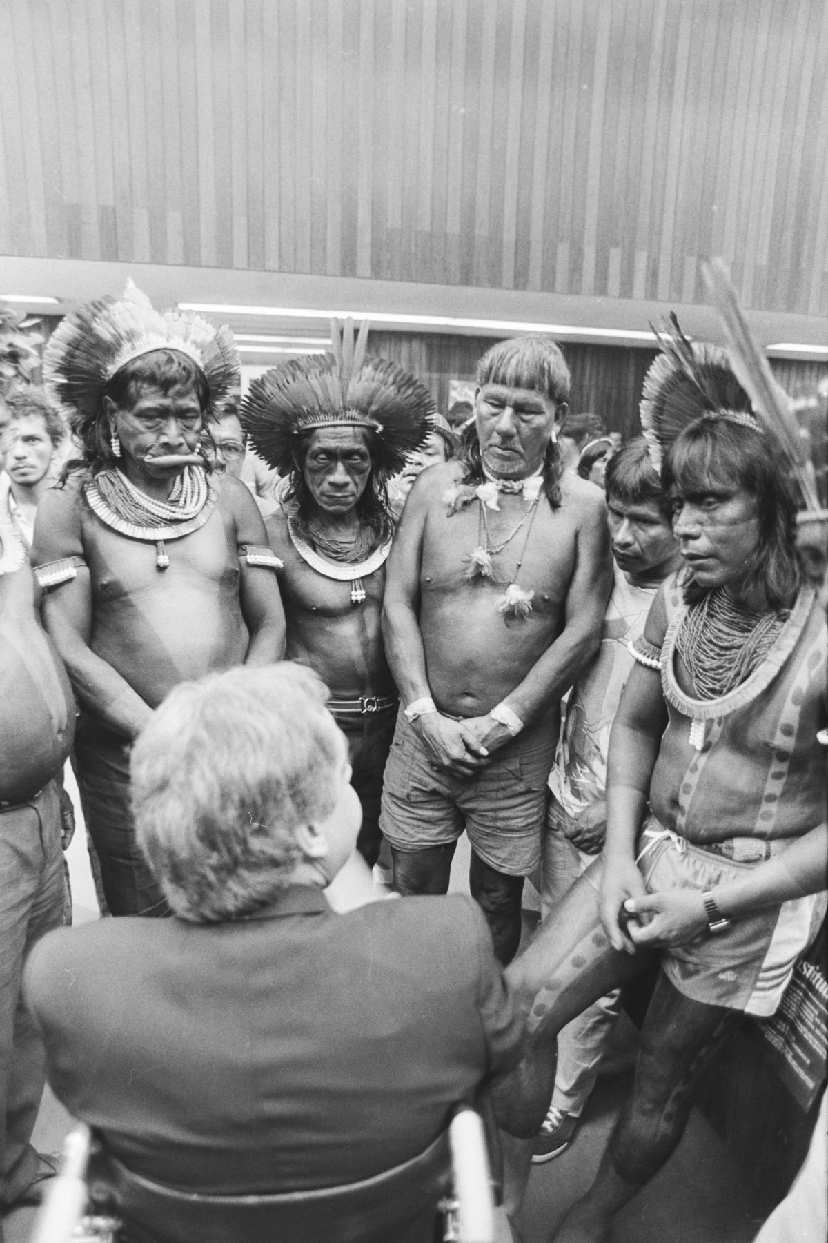 Raoni Metuktire, Kanhõc Kayapó e Paulinho Paiakan 