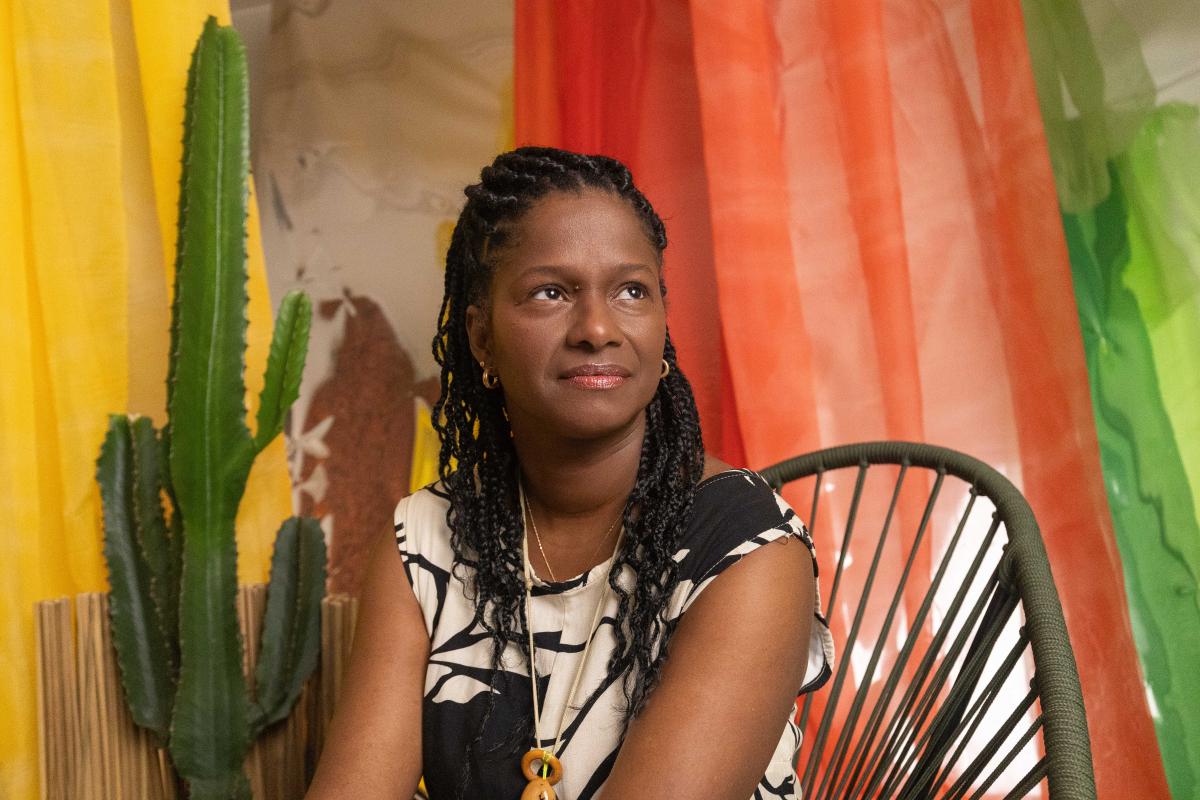 Erica Monteiro durante a 2ª edição da Marcha Aquilombar, um dos maiores eventos do movimento quilombola no Brasil, em 2024