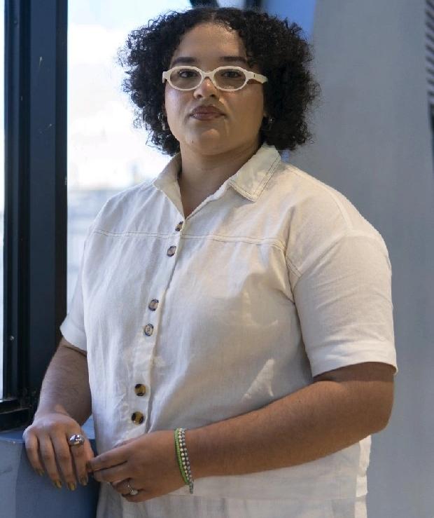 Thaynah Gutierrez considera importante fortalecer os espaços de construção e troca entre as comunidades tradicionais globais durante a COP30