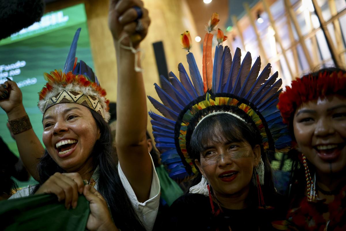 Indígena comemoram demarcações na COP30 | Ueslei Marcelino / COP30