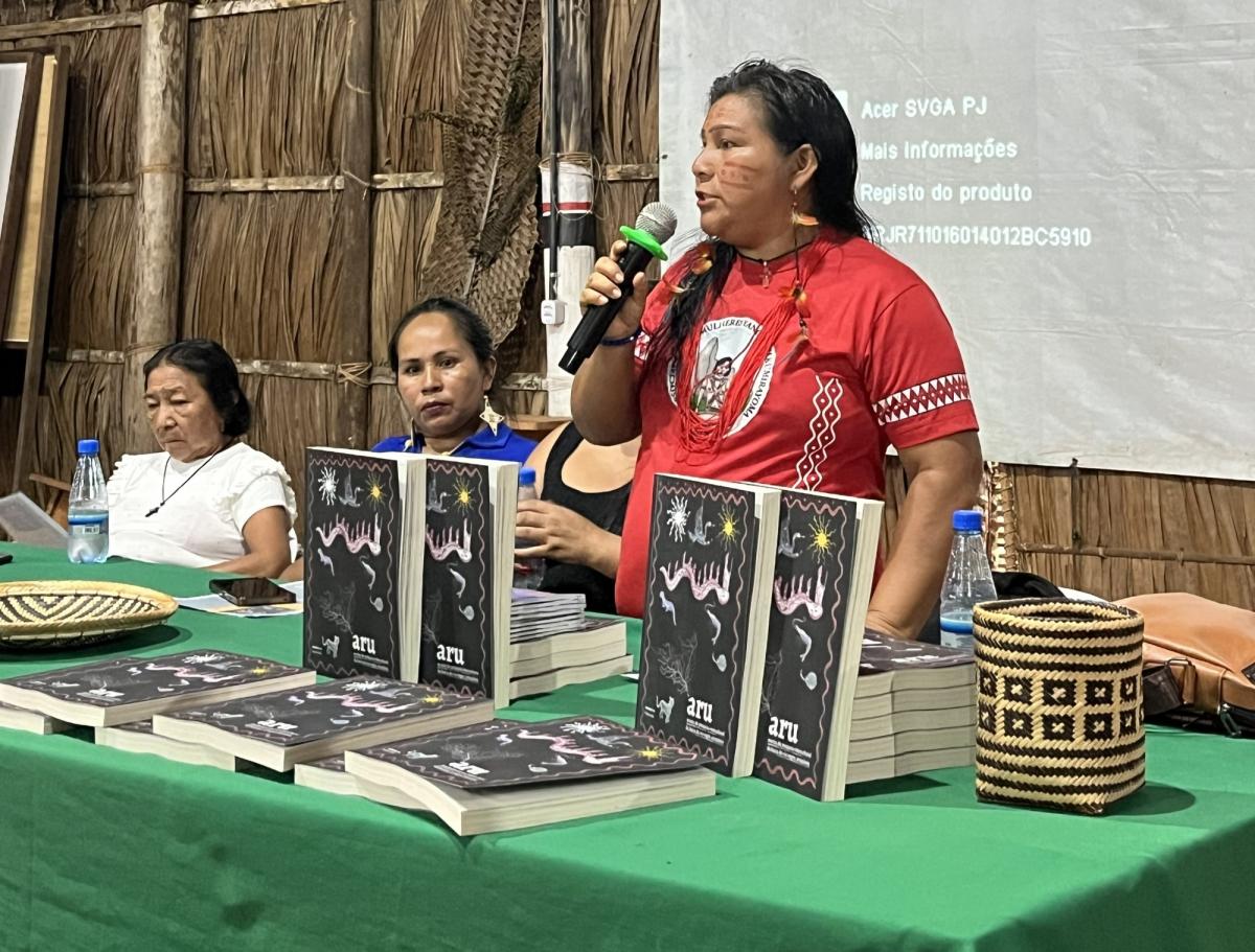 Carlinha Yanomami, presidente da Associação de Mulheres Yanomami Kumirayoma (Amyk)