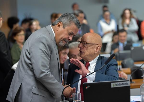 (E-D) O autor e o relator a PEC 48, respectivamente, Dr. Hiran e Esperidião Amin | Geraldo Magela / Agência  Senado
